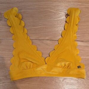 La Vie En Rose Yellow Textured Swim Top